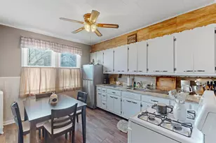 159 W 32nd St, Bayonne, NJ 07306 - Photo 22