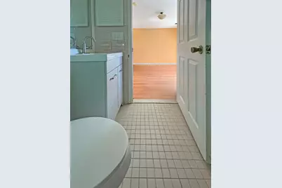 85 Grieco Dr #2, Jersey City, NJ 07305 - Photo 12