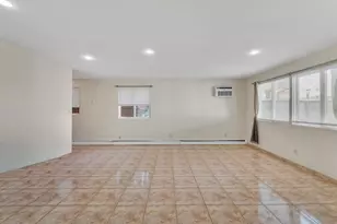 226 49th St, Union City, NJ 07087 - Photo 4