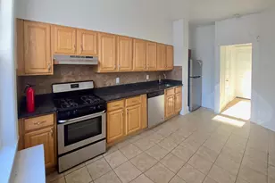 179 Beacon Ave, Jersey City, NJ 07306 - Photo 4