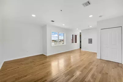 605 New York Ave #604, Union City, NJ 07087 - Photo 2