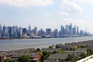 7002 Blvd E, Guttenberg, NJ 07093 - Photo 1