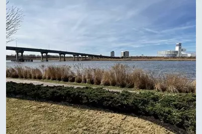 24 Mallard Pl #24, Secaucus, NJ 07094 - Photo 4