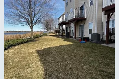 24 Mallard Pl #24, Secaucus, NJ 07094 - Photo 2