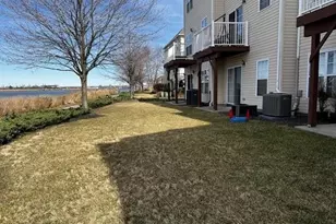 24 Mallard Pl, Secaucus, NJ 07094 - Photo 2