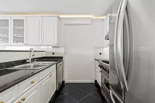 7004 Blvd E, Guttenberg, NJ 07093 - Photo 16