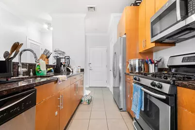 172 Culver Ave #301, Jersey City, NJ 07305 - Photo 8