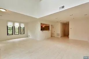 798 Spinnaker Ct, Secaucus, NJ 07094 - Photo 2