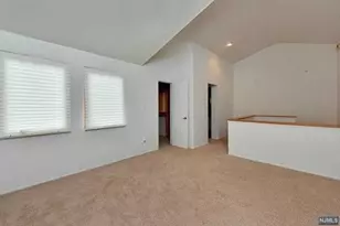 798 Spinnaker Ct, Secaucus, NJ 07094 - Photo 16