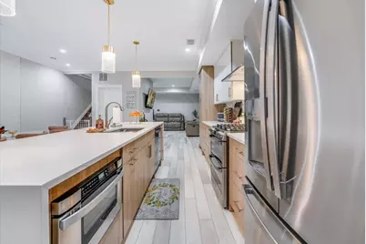 22 Poplar St #1, Jersey City, NJ 07307 - Photo 10