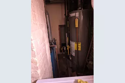 77 Pearsall Ave, Jersey City, NJ 07305 - Photo 8