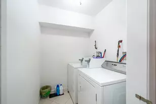 43 Manhattan Ave, Jersey City, NJ 07307 - Photo 16