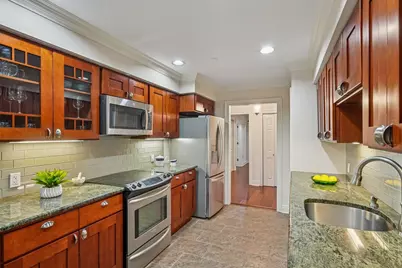 100 Shearwater Ct East #25, Jersey City, NJ 07305 - Photo 8