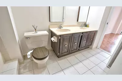 720 Harmon Cove Tower #720, Secaucus, NJ 07094 - Photo 24