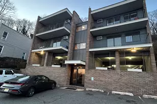 148 Undercliff Ave, Edgewater, NJ 07020 - Photo 2