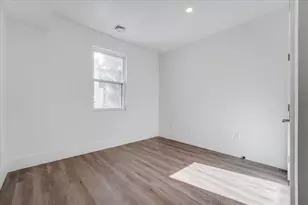 47 Graham St, Jersey City, NJ 07307 - Photo 14