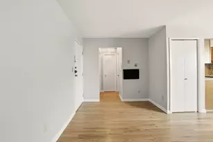 310 70th St, Guttenberg, NJ 07093 - Photo 16