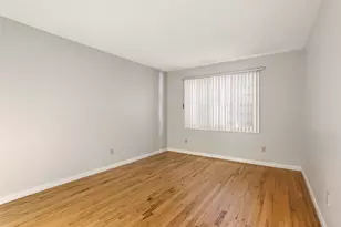 310 70th St, Guttenberg, NJ 07093 - Photo 8