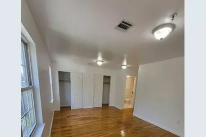 12 Bergen Ave #2, Jersey City, NJ 07305 - Photo 8