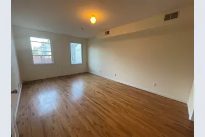 836 Broadway #3R, Bayonne, NJ 07002 - Photo 4