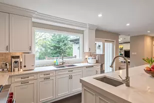 55 Auryansen Ct, Closter, NJ 07624 - Photo 4