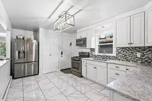 290 Randolph Ave, Jersey City, NJ 07304 - Photo 4