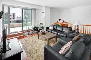 20 Newport Pkwy, Jersey City, NJ 07310 - Photo 12