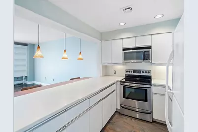 100 Shearwater Ct East #64, Jersey City, NJ 07305 - Photo 2