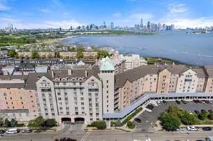 100 Shearwater Ct E, Jersey City, NJ 07305 - Photo 22