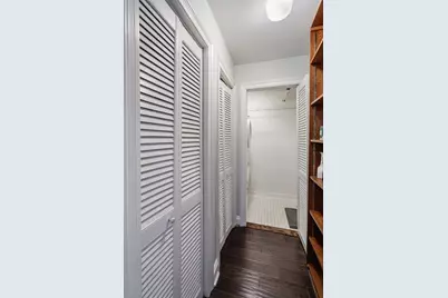 100 Shearwater Ct East #64, Jersey City, NJ 07305 - Photo 16