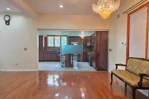 561 Ave E, Bayonne, NJ 07002 - Photo 4