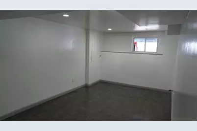 323 Stevens Ave, Jersey City, NJ 07305 - Photo 34