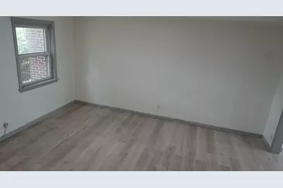 323 Stevens Ave, Jersey City, NJ 07305 - Photo 8