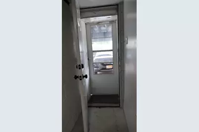 323 Stevens Ave, Jersey City, NJ 07305 - Photo 40