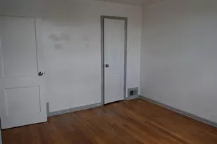 323 Stevens Ave, Jersey City, NJ 07305 - Photo 28