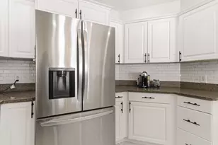 216 The Promenade, Edgewater, NJ 07020 - Photo 10