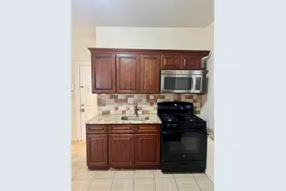 250 Avenue B #2, Bayonne, NJ 07002 - Photo 2