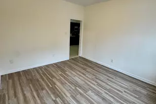 250 Avenue B, Bayonne, NJ 07002 - Photo 10