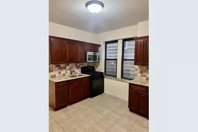 250 Avenue B #2, Bayonne, NJ 07002 - Photo 4