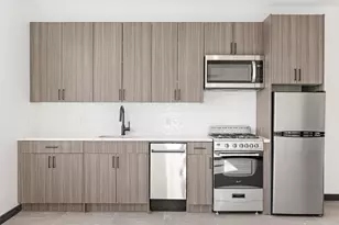 132 Mallory Ave, Jersey City, NJ 07304 - Photo 2