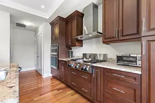 250 Henley Pl, Weehawken, NJ 07086 - Photo 6