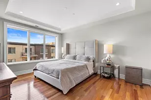 250 Henley Pl, Weehawken, NJ 07086 - Photo 8