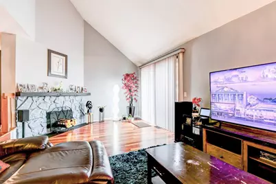 572 Sanderling Ct #572, Secaucus, NJ 07094 - Photo 2