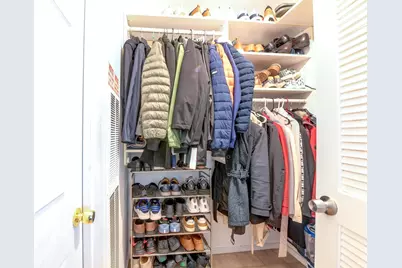 572 Sanderling Ct #572, Secaucus, NJ 07094 - Photo 8