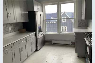 375 Kennedy Blvd #4, Bayonne, NJ 07002 - Photo 2