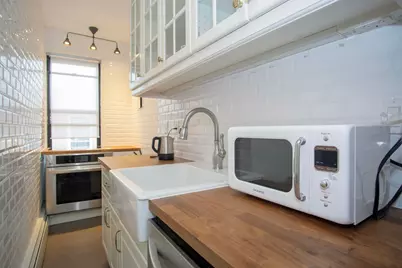 271 York St #8, Jersey City, NJ 07302 - Photo 6