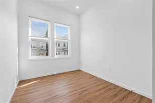 33 Stagg St, Jersey City, NJ 07306 - Photo 8