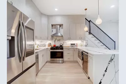 231 Clinton Ave #2, Jersey City, NJ 07304 - Photo 8