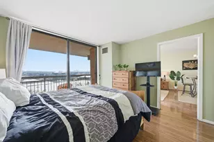 711 Harmon Cove Tower, Secaucus, NJ 07094 - Photo 10