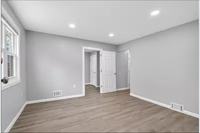 71 East 22nd St, Bayonne, NJ 07002 - Photo 4